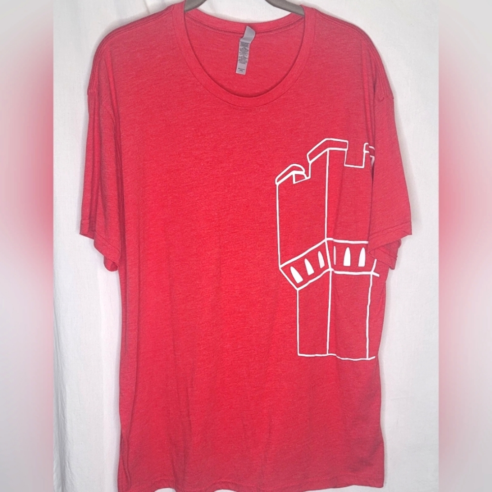Red Graphic T-shirt with Castle Tower Mens Size XXL Nice Gamers ♥️
